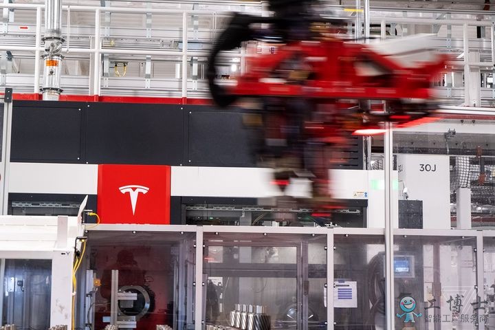 揭秘特斯拉超級電池工廠 這里是機器人的世界
