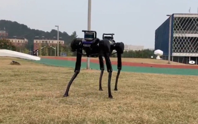 智能機器人