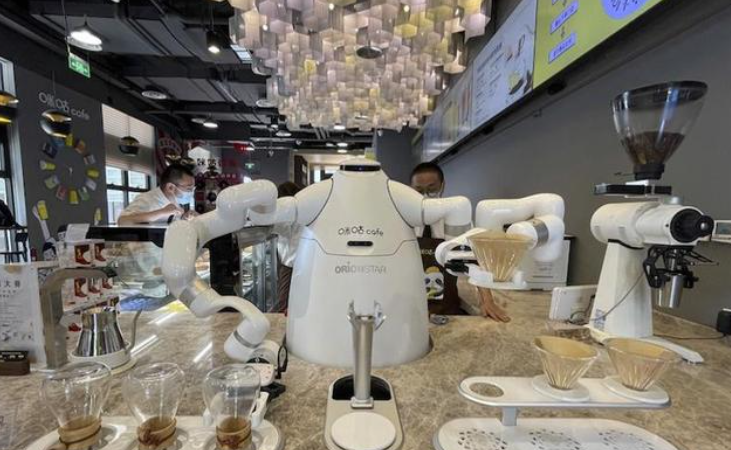 智能機器人